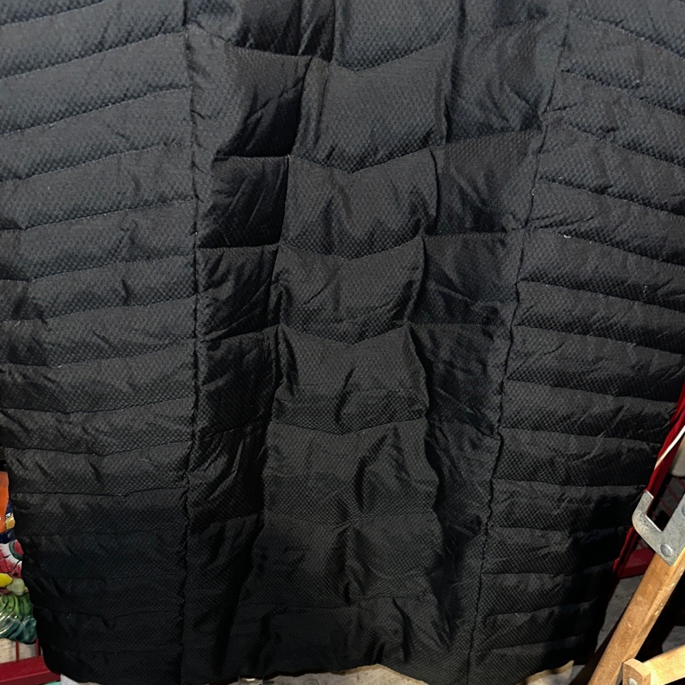Eddie Bauer Women's Black Quilted Puffer Coat - Picture 7 of 10